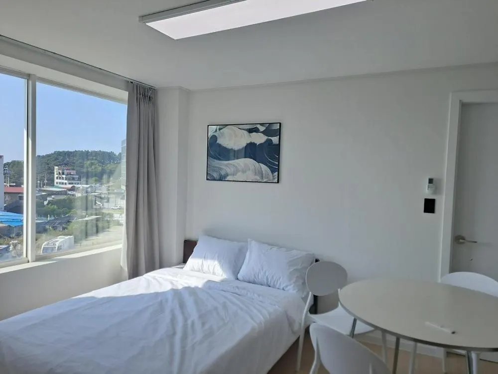 Eulwangri Sult Hotel Incheon 3*,